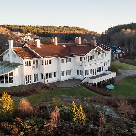 Ah Stifts- & Konferensgard Hotel Ljungskile Buitenkant foto