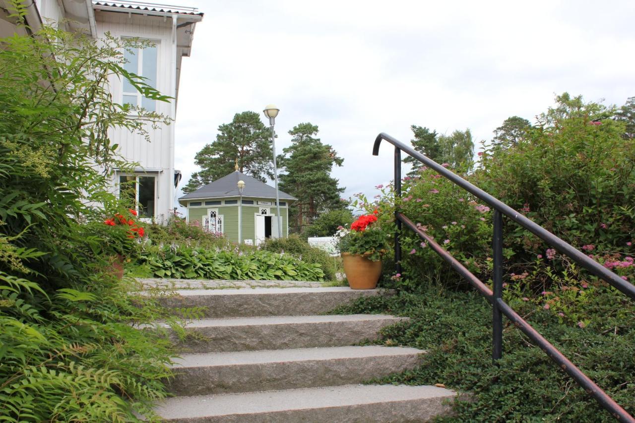 Ah Stifts- & Konferensgard Hotel Ljungskile Buitenkant foto